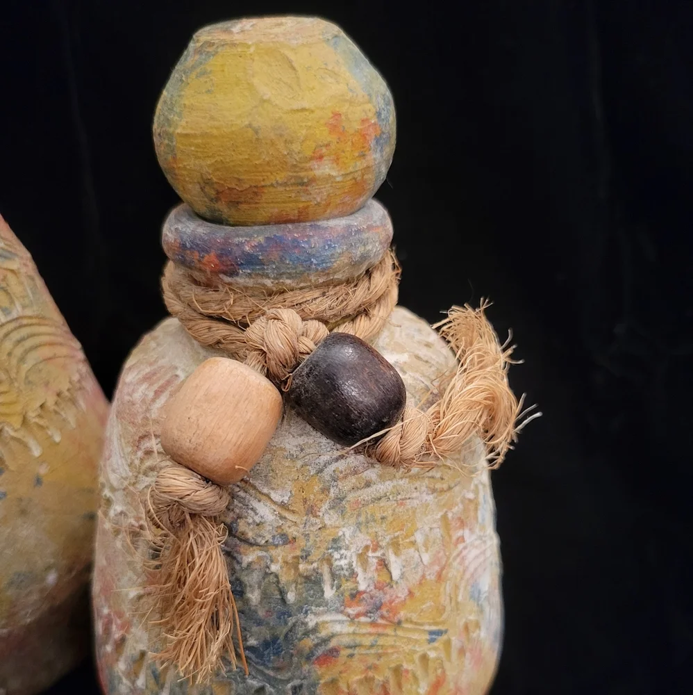 Arizona Pottery Containers with stoppers. Set of 2. Unique texture finish. - Picture 3 of 8